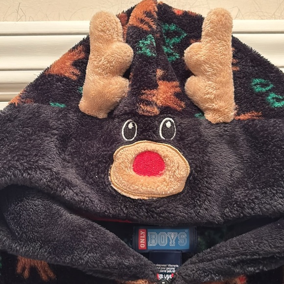 NWOT Plush Reindeer Onesie - Picture 2 of 4